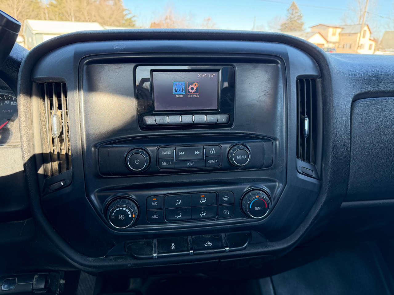 Chevrolet Silverado 2500HD Built After Aug 14 4WD Reg Cab 133.6" Work Truck 2015