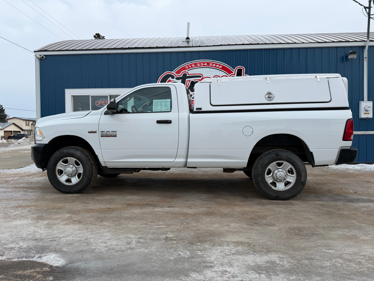 RAM 2500 4WD Reg Cab 140.5" Tradesman 2015