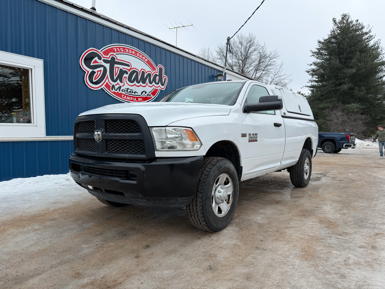 RAM 2500 4WD Reg Cab 140.5" Tradesman 2015
