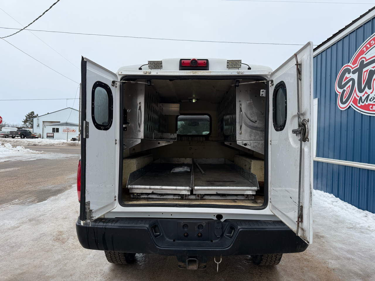 RAM 2500 4WD Reg Cab 140.5" Tradesman 2015