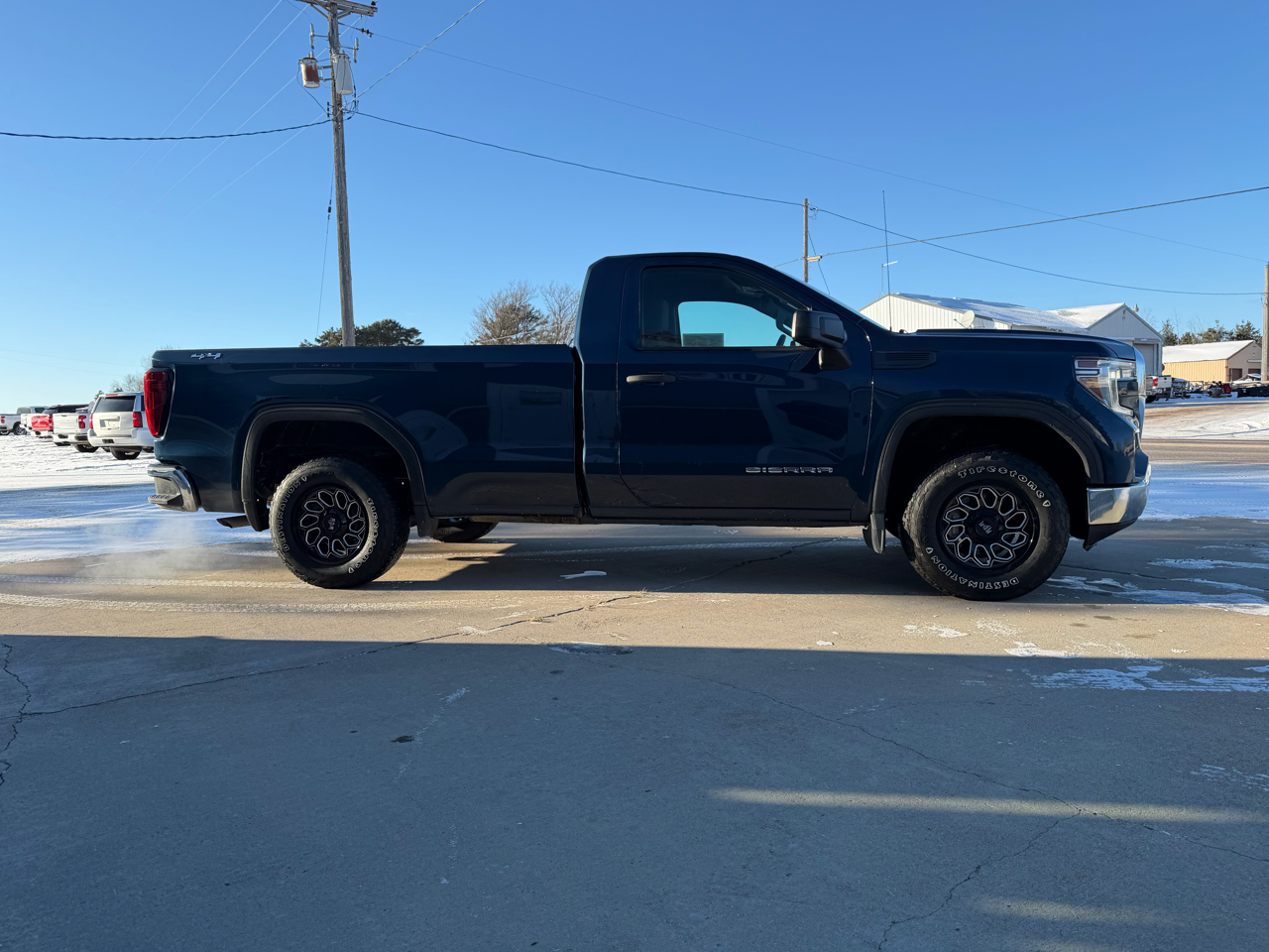 GMC Sierra 1500 Limited 4WD Reg Cab 140" Pro 2022