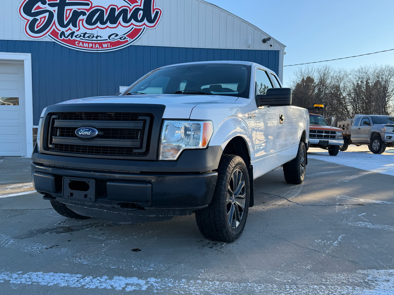 Ford F-150 4WD SuperCab 145" XL 2014