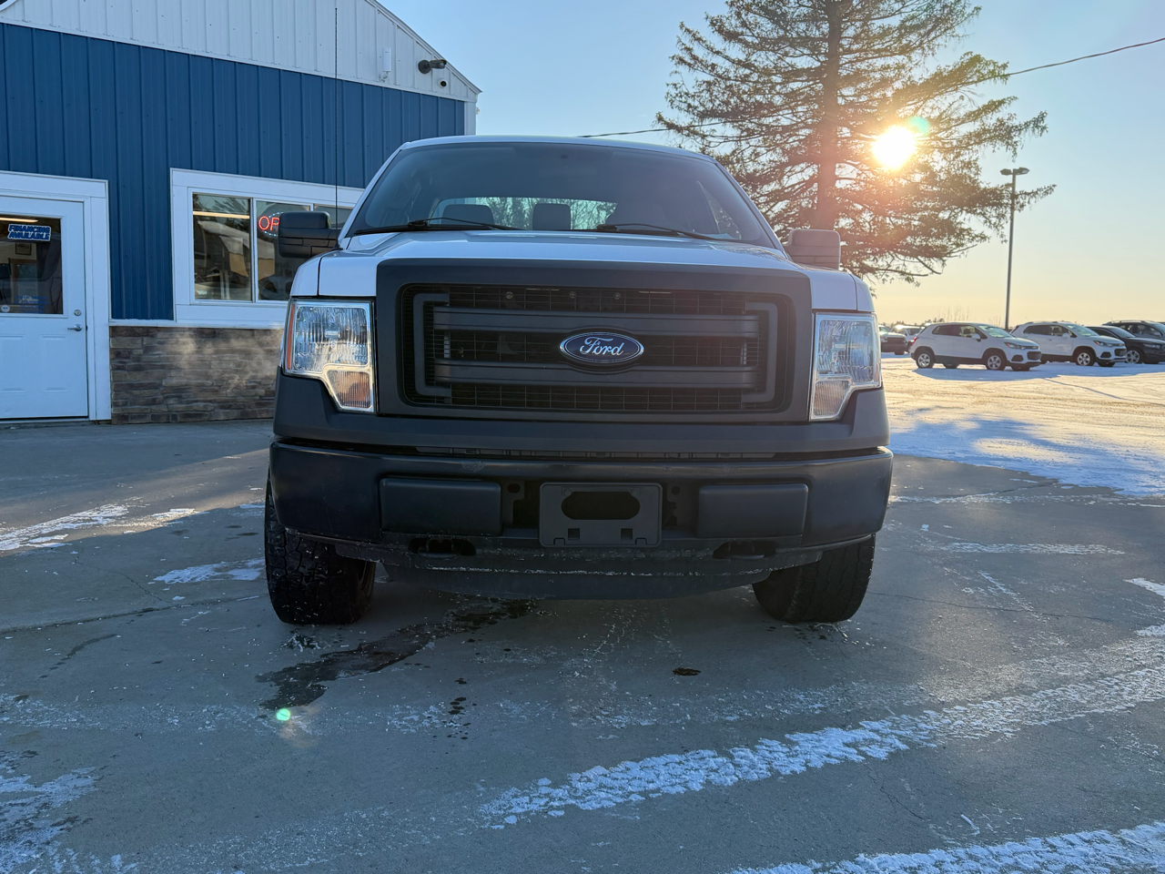 Ford F-150 4WD SuperCab 145" XL 2014