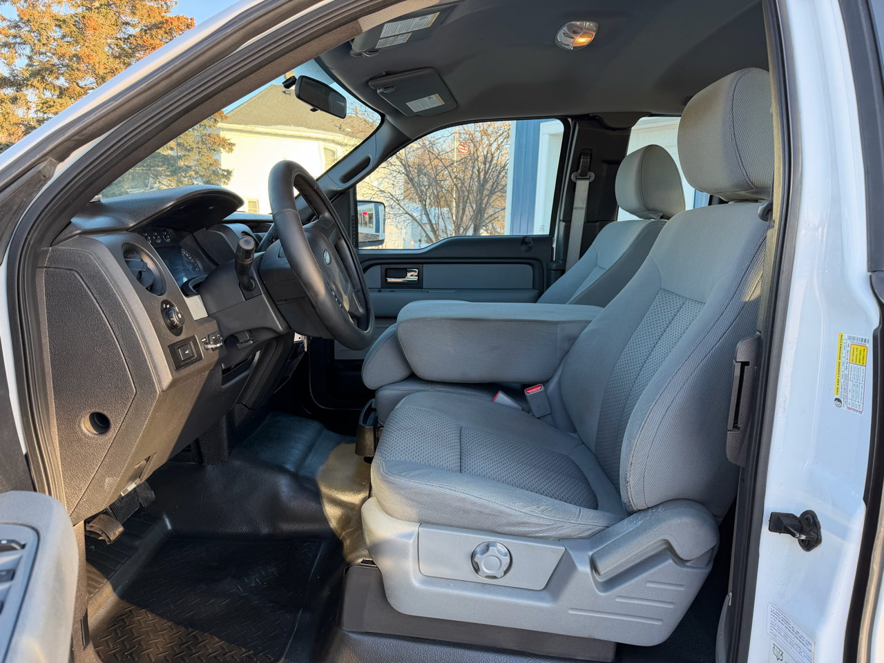 Ford F-150 4WD SuperCab 145" XL 2014