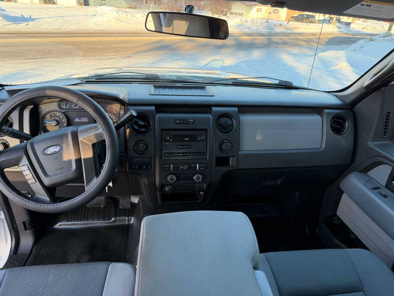 Ford F-150 4WD SuperCab 145" XL 2014