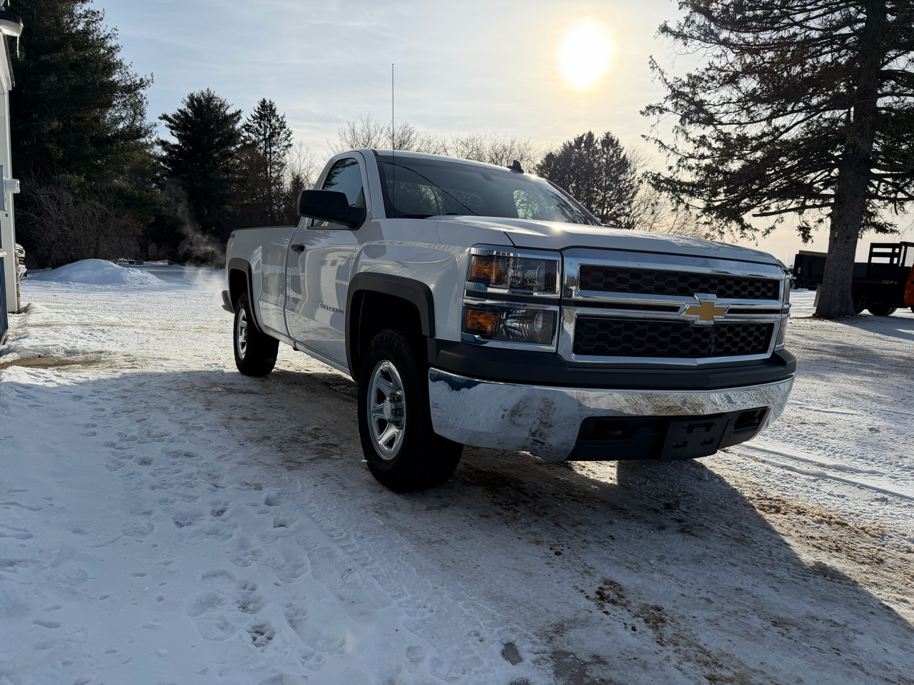 Chevrolet Silverado 1500 4WD Reg Cab 133.0" LS 2015