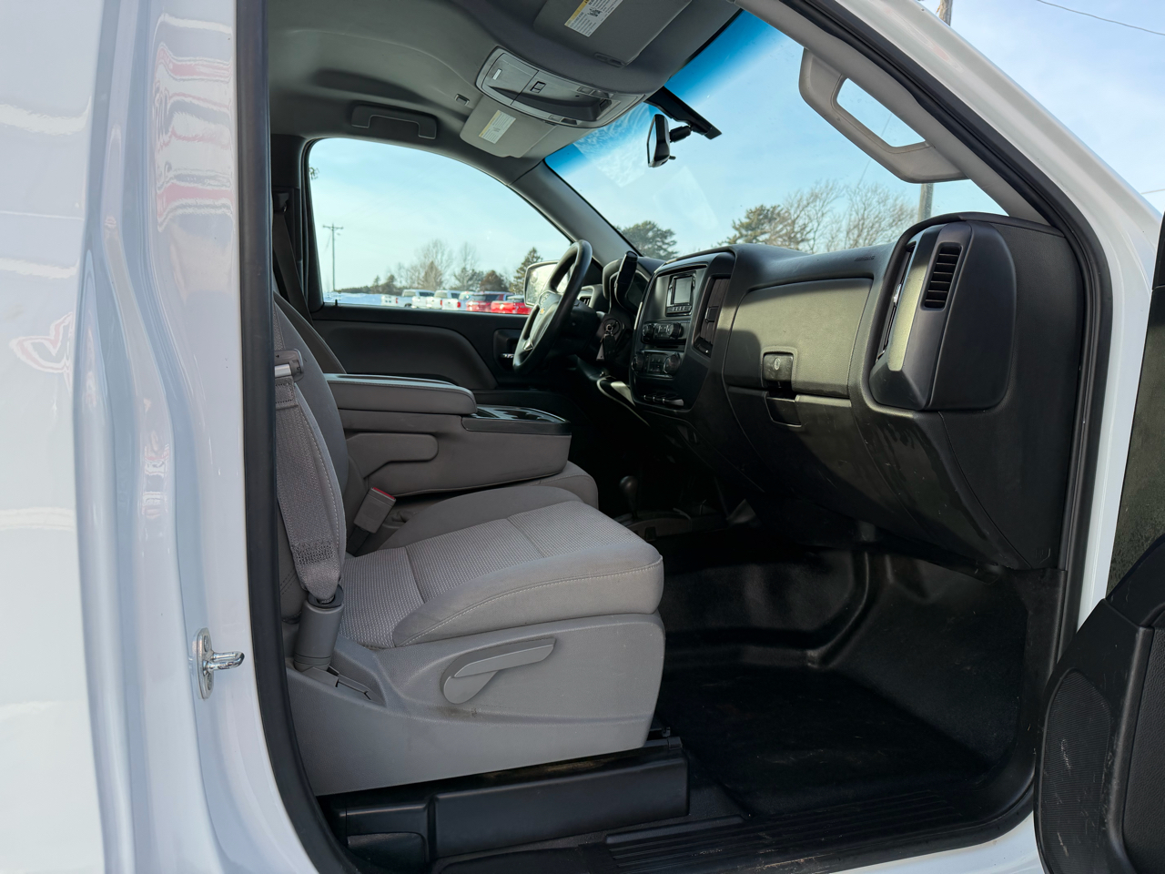 Chevrolet Silverado 1500 4WD Reg Cab 133.0" LS 2015