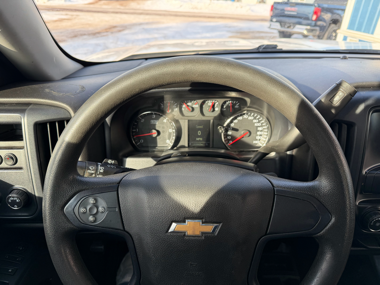 Chevrolet Silverado 1500 4WD Reg Cab 133.0" LS 2015