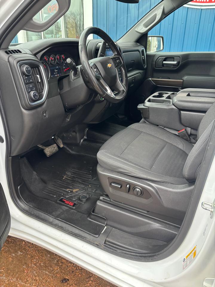 Chevrolet Silverado 1500 4WD Crew Cab 157" LT 2021