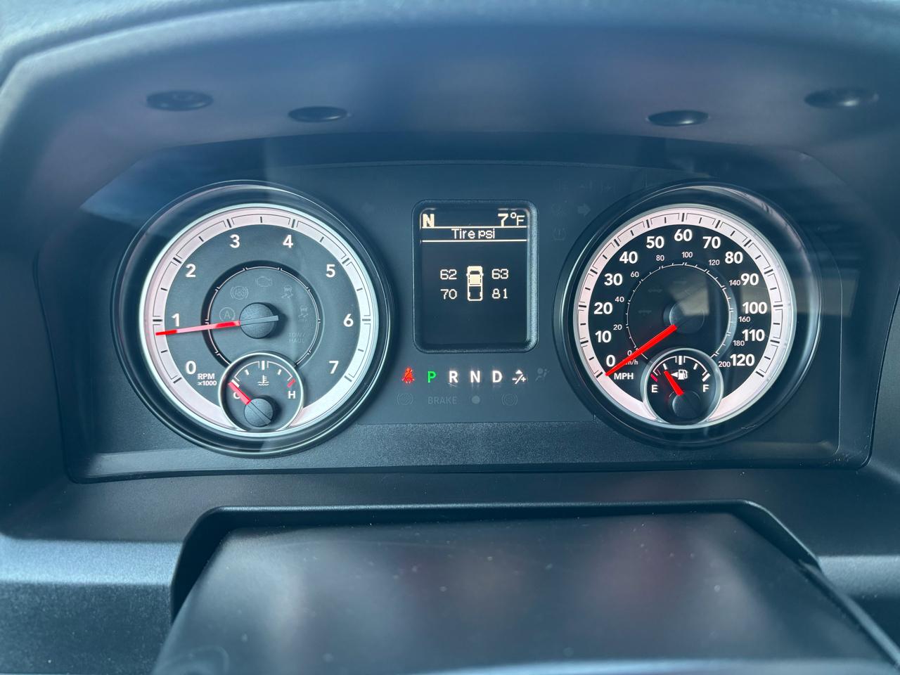 RAM 2500 4WD Crew Cab 149" Tradesman 2015