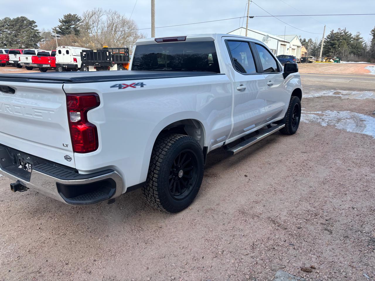 Chevrolet Silverado 1500 4WD Crew Cab 157" LT 2023