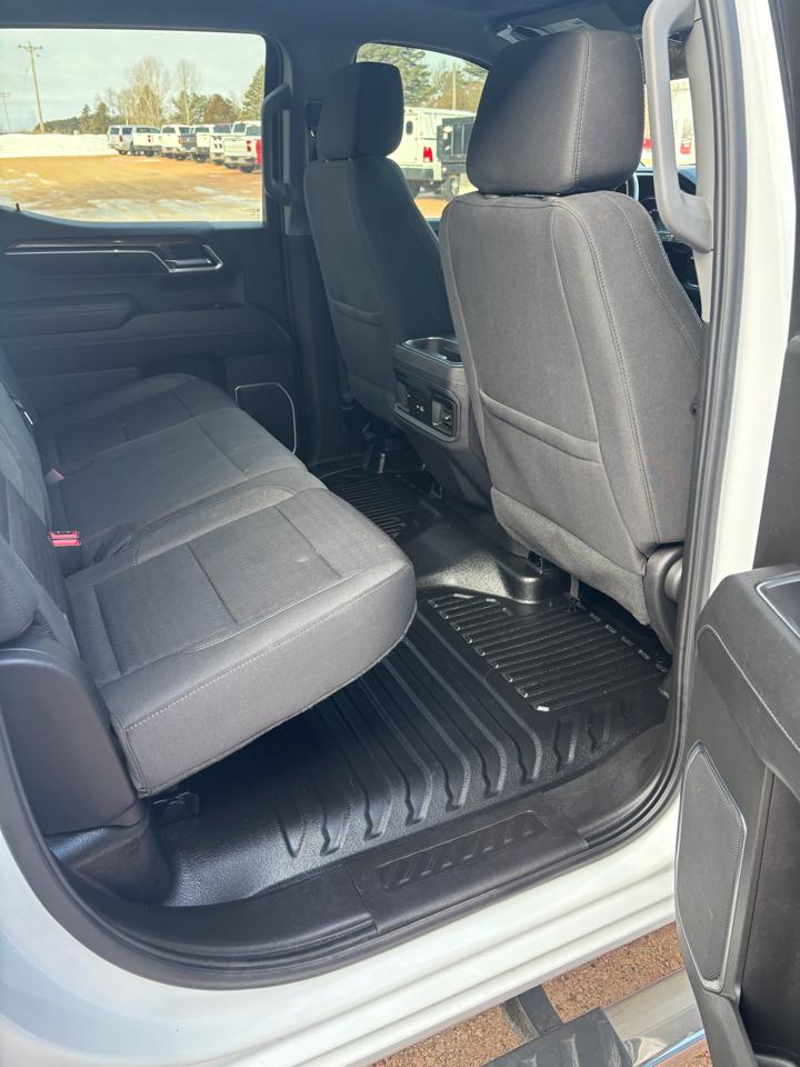 Chevrolet Silverado 1500 4WD Crew Cab 157" LT 2023