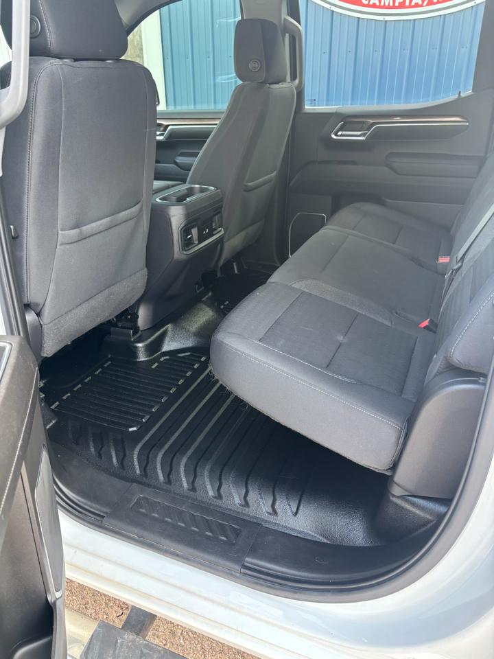 Chevrolet Silverado 1500 4WD Crew Cab 157" LT 2023