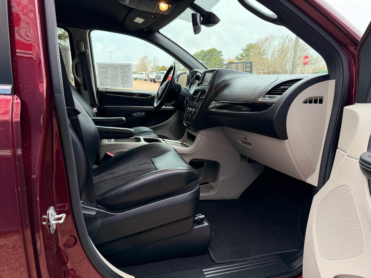 Dodge Grand Caravan SXT Wagon 2020