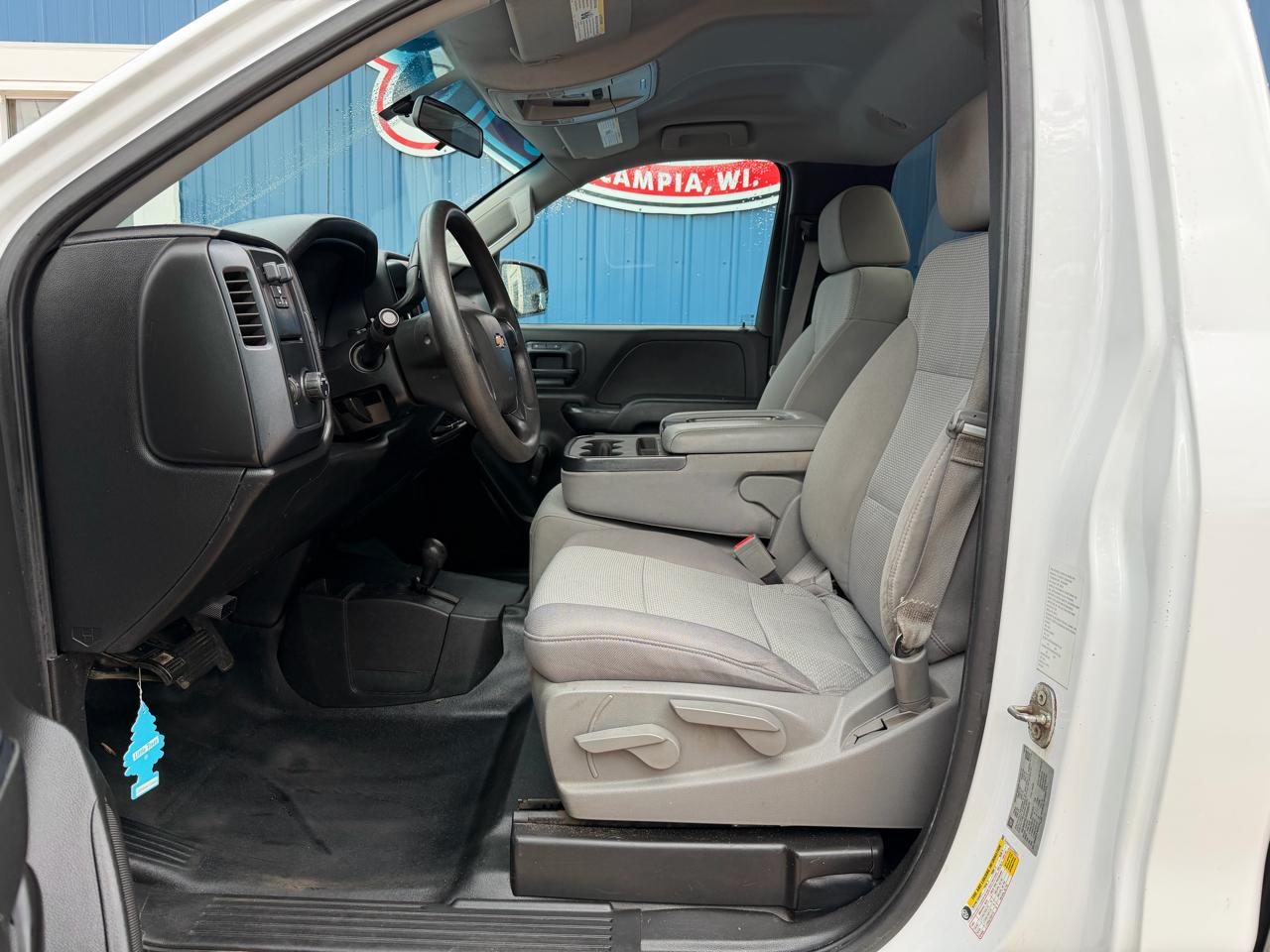 Chevrolet Silverado 1500 4WD Reg Cab 119.0" Work Truck 2015