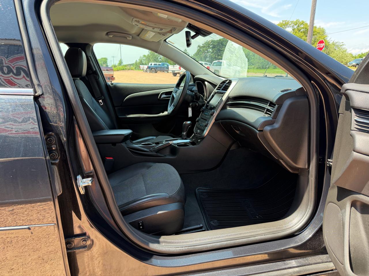 Chevrolet Malibu 4dr Sdn LT w/1LT 2015