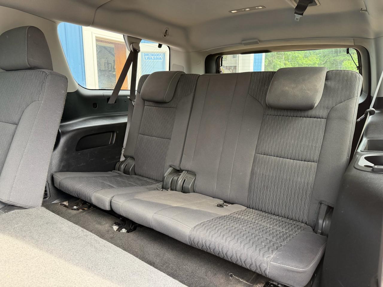 Chevrolet Suburban 4WD 4dr 1500 LS 2018
