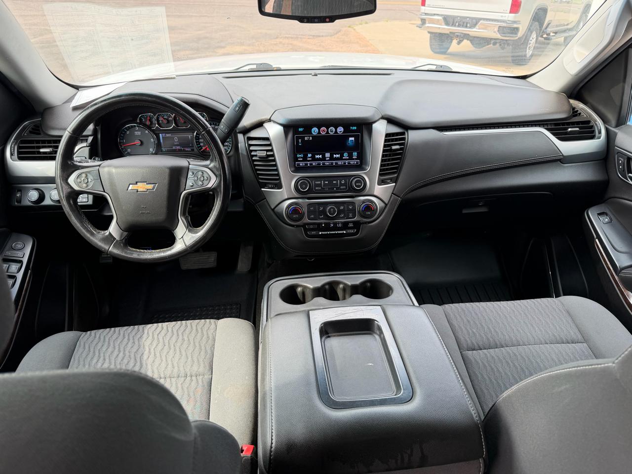 Chevrolet Suburban 4WD 4dr 1500 LS 2018