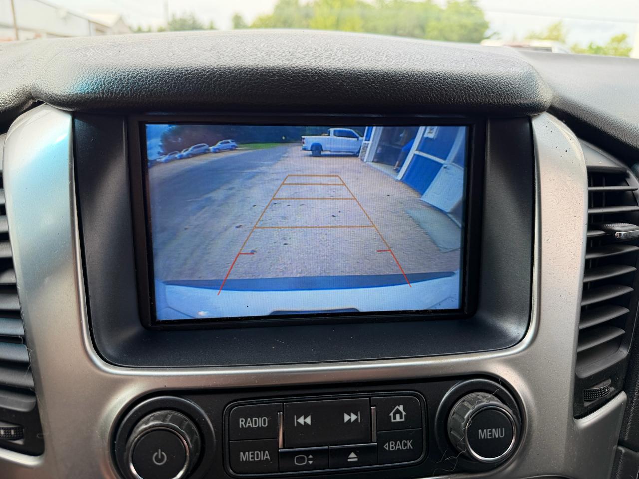 Chevrolet Suburban 4WD 4dr 1500 LS 2018