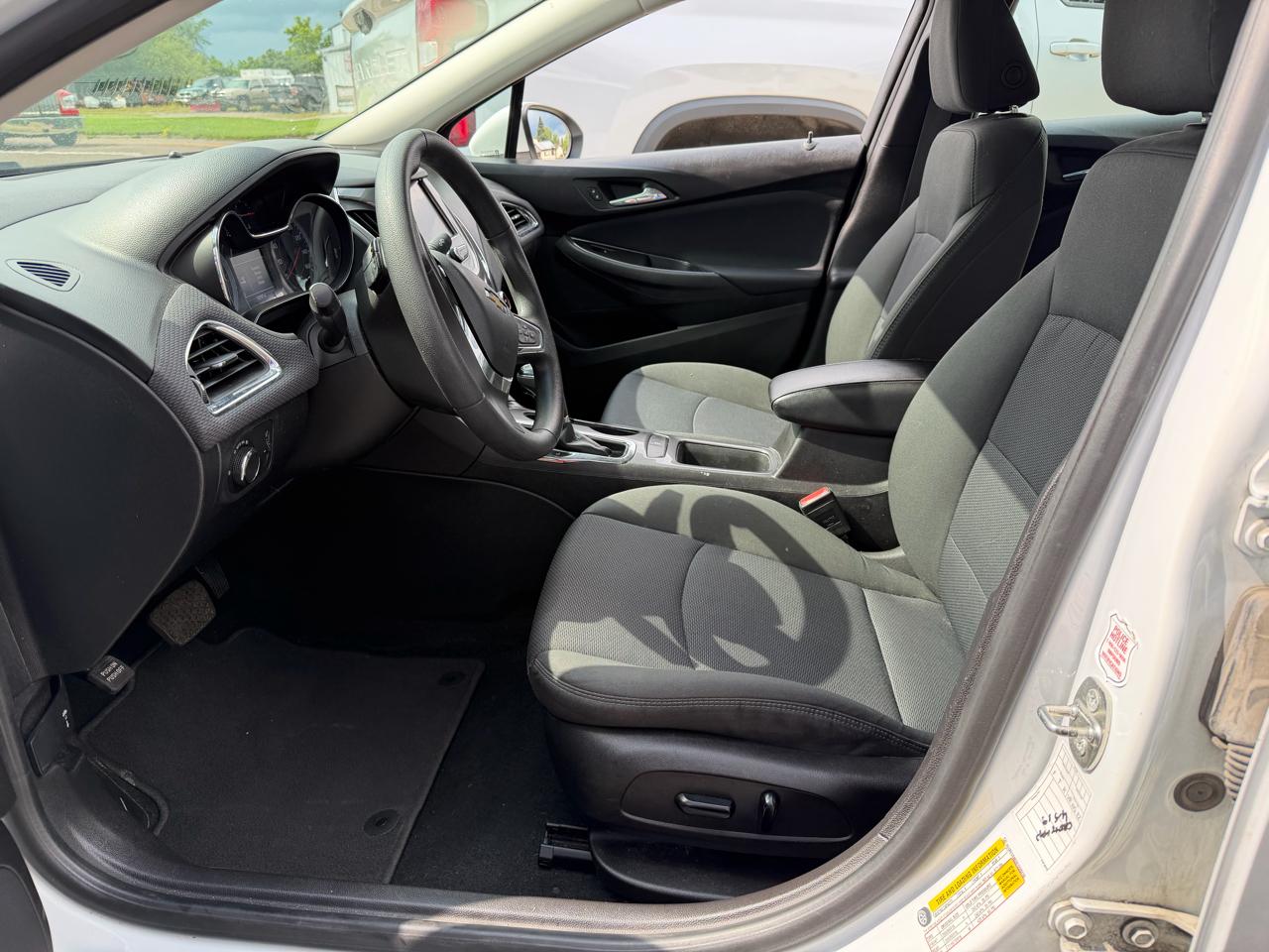 Chevrolet Cruze 4dr Sdn 1.4L LT w/1SD 2017
