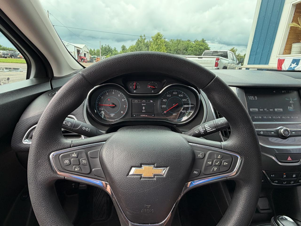 Chevrolet Cruze 4dr Sdn 1.4L LT w/1SD 2017