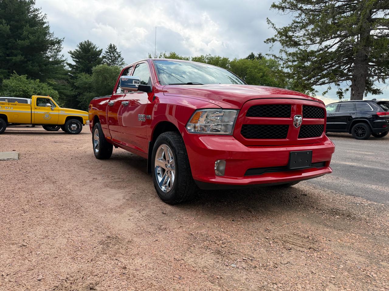 RAM 1500 4WD Quad Cab 140.5" Express 2016