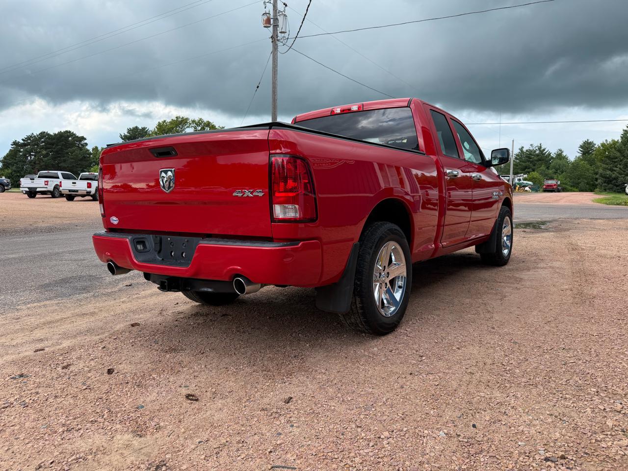 RAM 1500 4WD Quad Cab 140.5" Express 2016