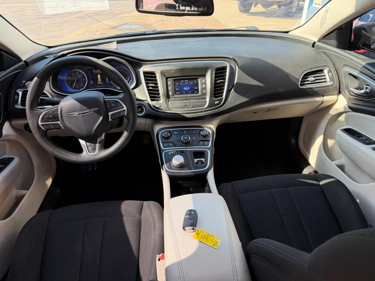 Chrysler 200 4dr Sdn Limited FWD 2016