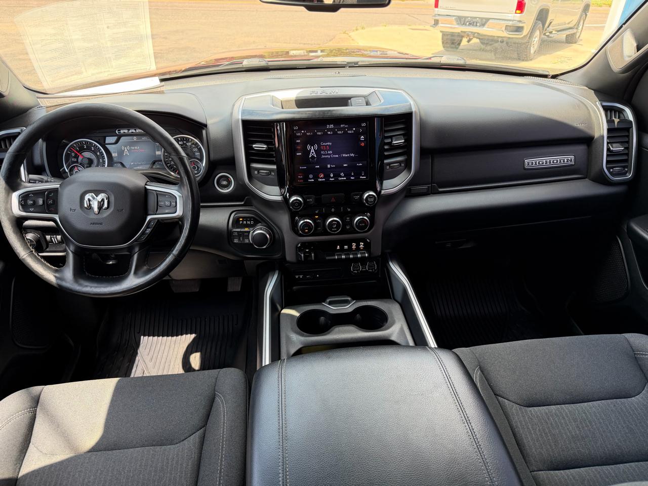 RAM 1500 Big Horn/Lone Star 4x4 Crew Cab 5'7" Box 2019