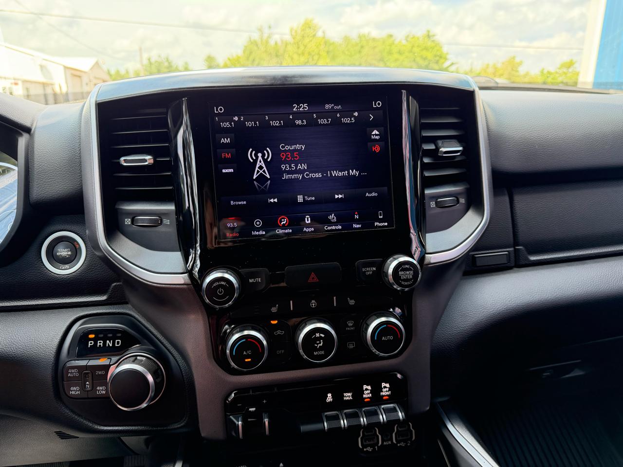 RAM 1500 Big Horn/Lone Star 4x4 Crew Cab 5'7" Box 2019