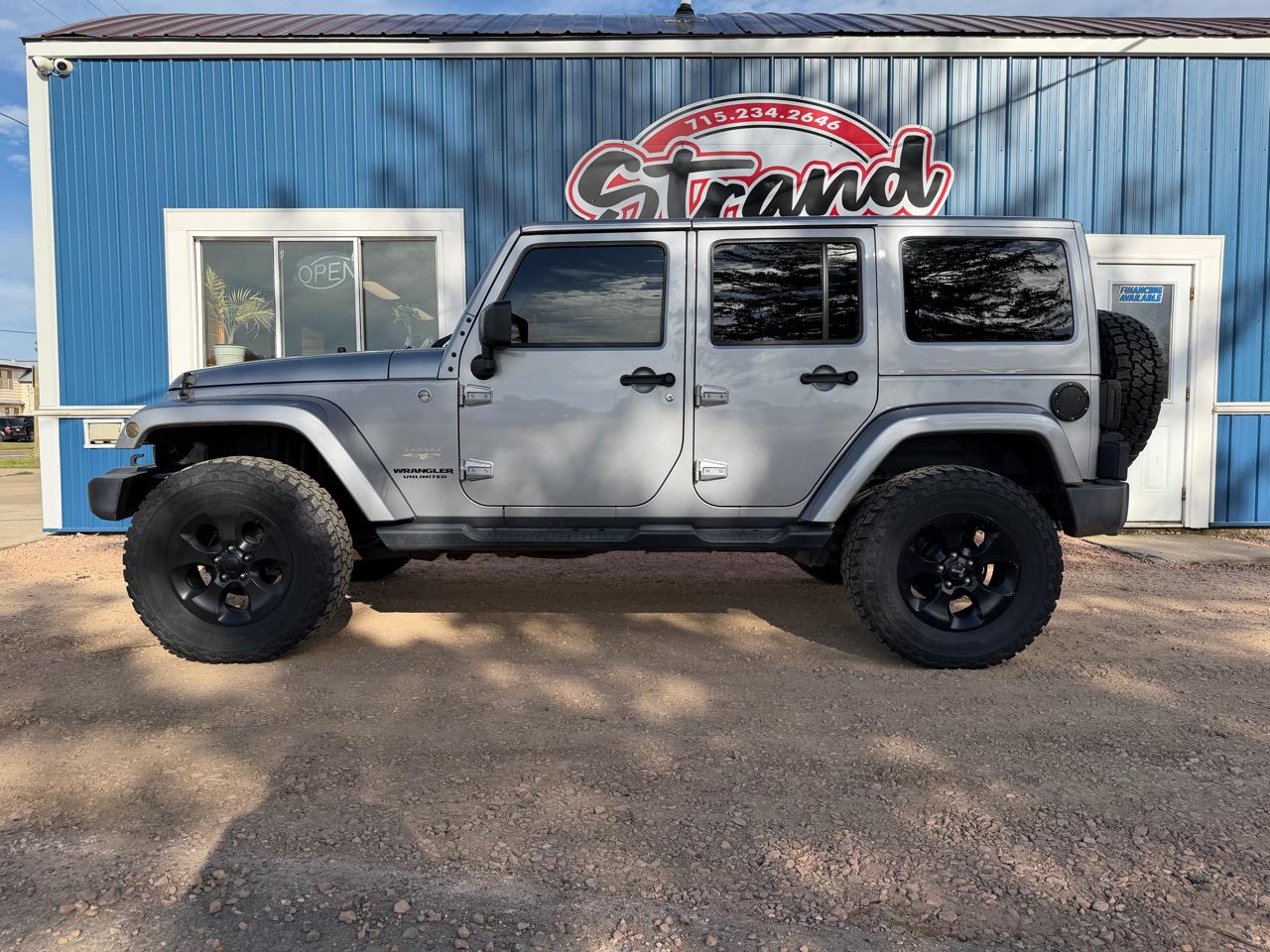 Jeep Wrangler Unlimited 4WD 4dr Sahara 2015