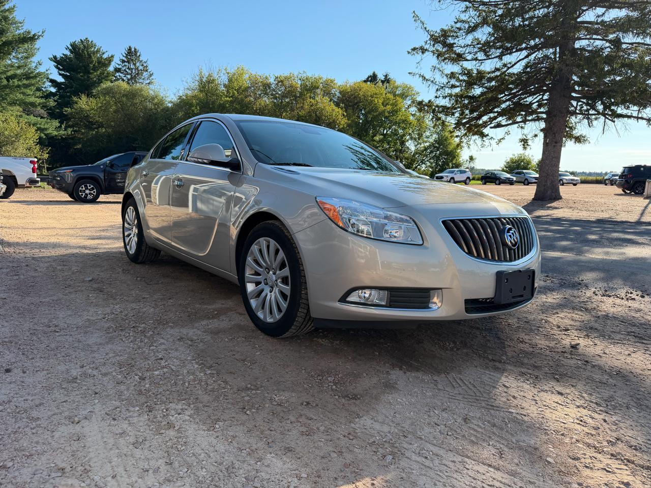 Buick Regal 4dr Sdn Premium 1 2012