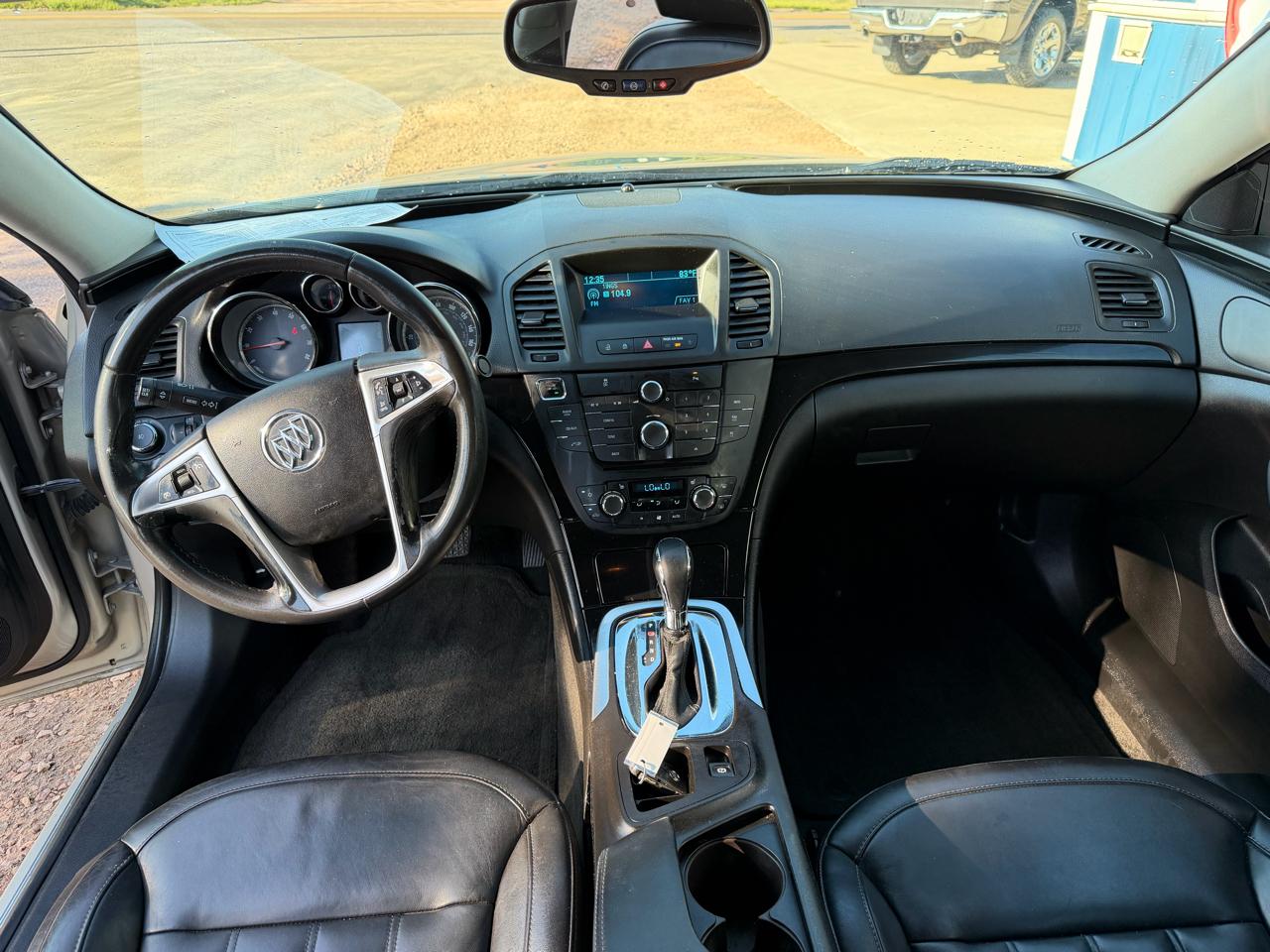 Buick Regal 4dr Sdn Premium 1 2012