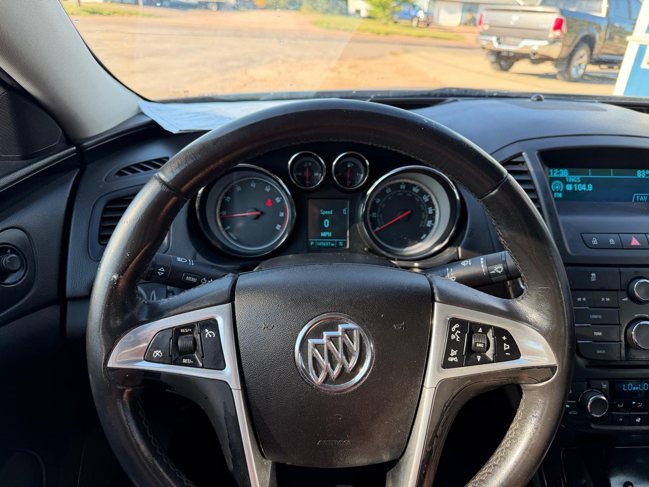 Buick Regal 4dr Sdn Premium 1 2012