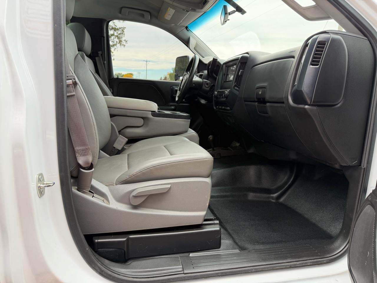 GMC Sierra 2500HD 4WD Reg Cab 133.6" 2016