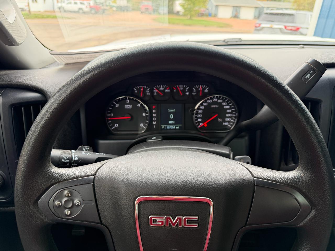 GMC Sierra 2500HD 4WD Reg Cab 133.6" 2016
