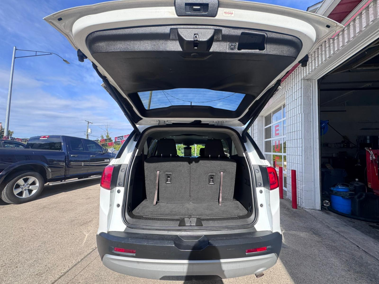 GMC Acadia SLE-2 FWD 2019 GMC Acadia SLE-2 FWD 2019