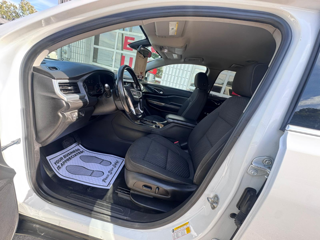GMC Acadia SLE-2 FWD 2019 GMC Acadia SLE-2 FWD 2019