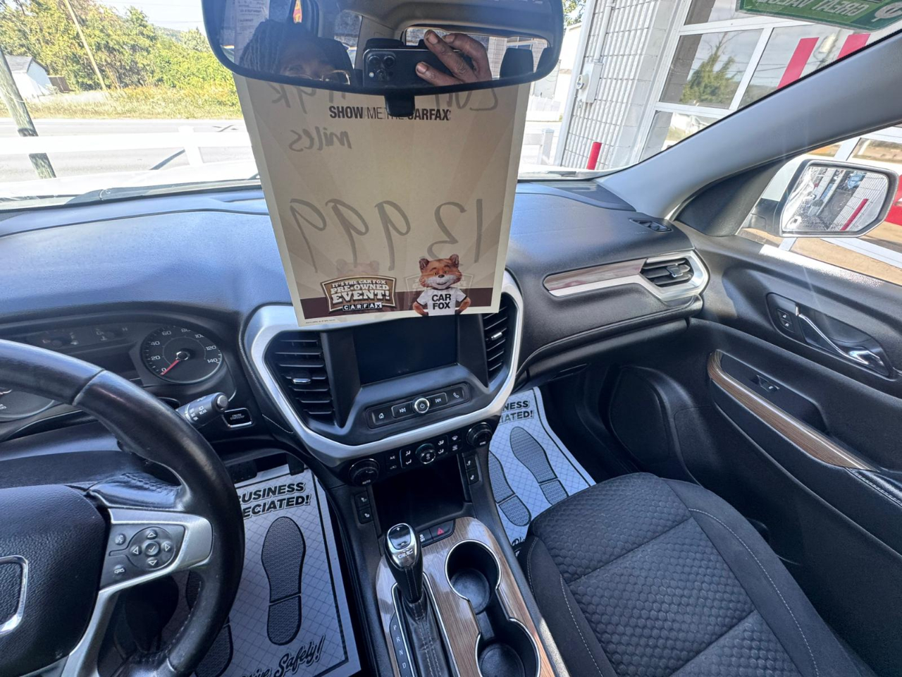 GMC Acadia SLE-2 FWD 2019 GMC Acadia SLE-2 FWD 2019