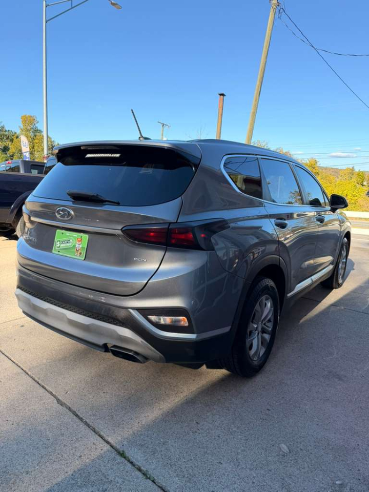 Hyundai Santa Fe SE 2.4 AWD 2019 Hyundai Santa Fe SE 2.4 AWD 2019
