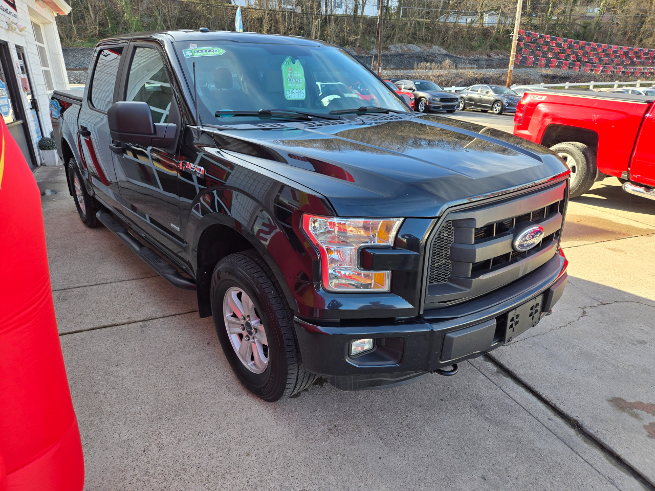 Ford F-150 XL SuperCrew 5.5-ft. Bed 4WD 2015