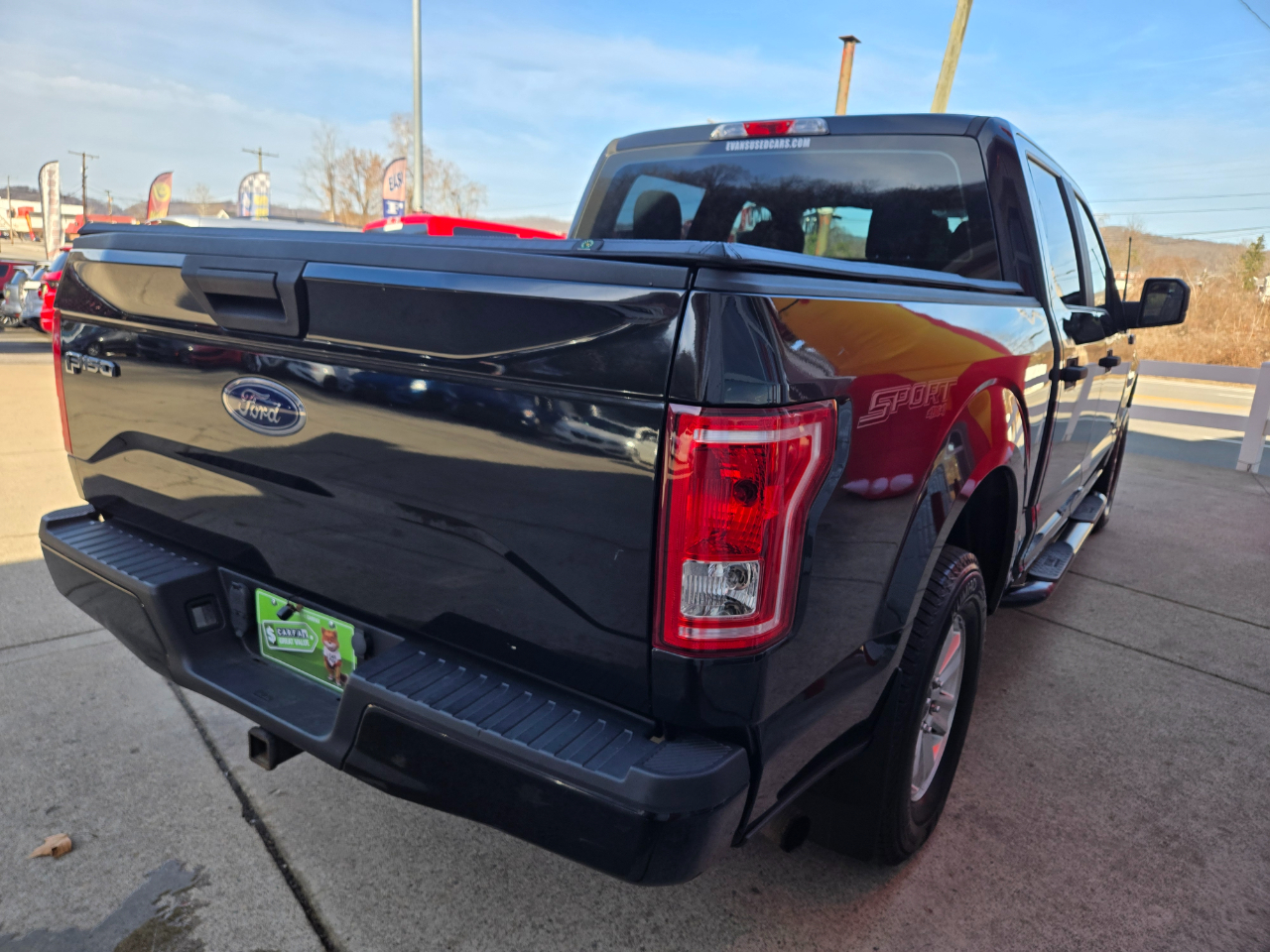Ford F-150 XL SuperCrew 5.5-ft. Bed 4WD 2015