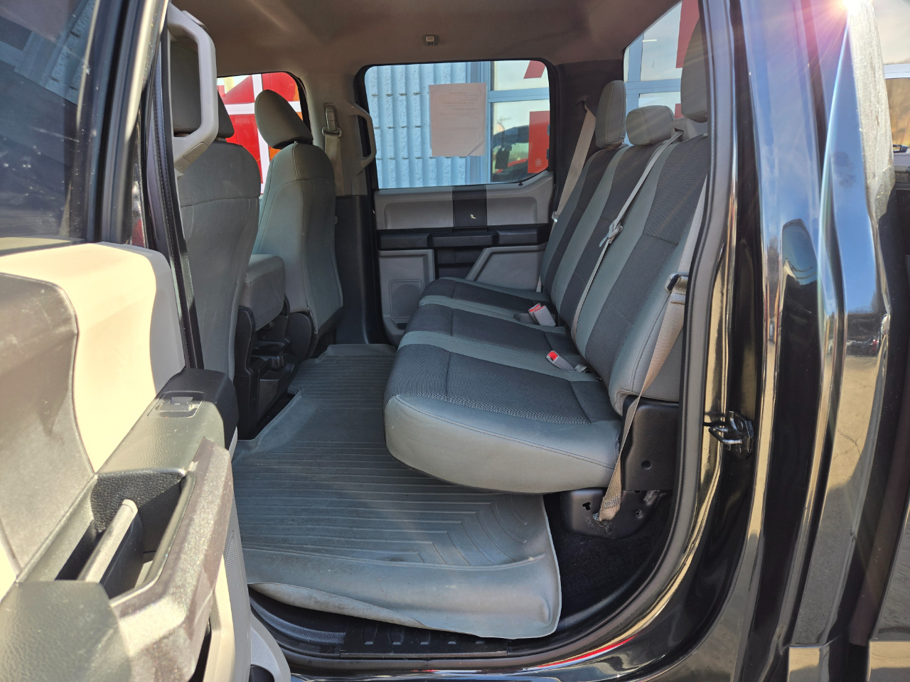 Ford F-150 XL SuperCrew 5.5-ft. Bed 4WD 2015
