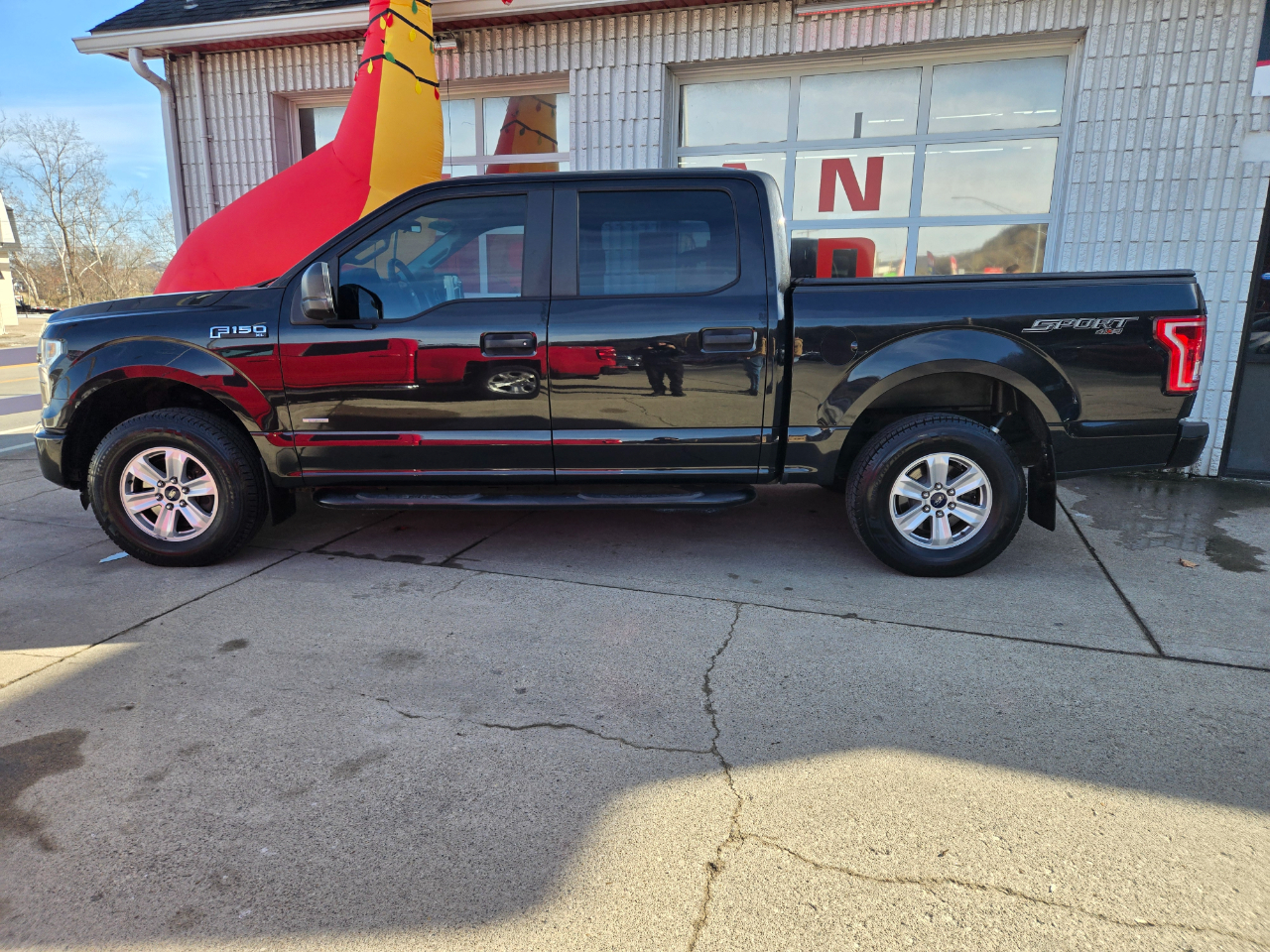 Ford F-150 XL SuperCrew 5.5-ft. Bed 4WD 2015
