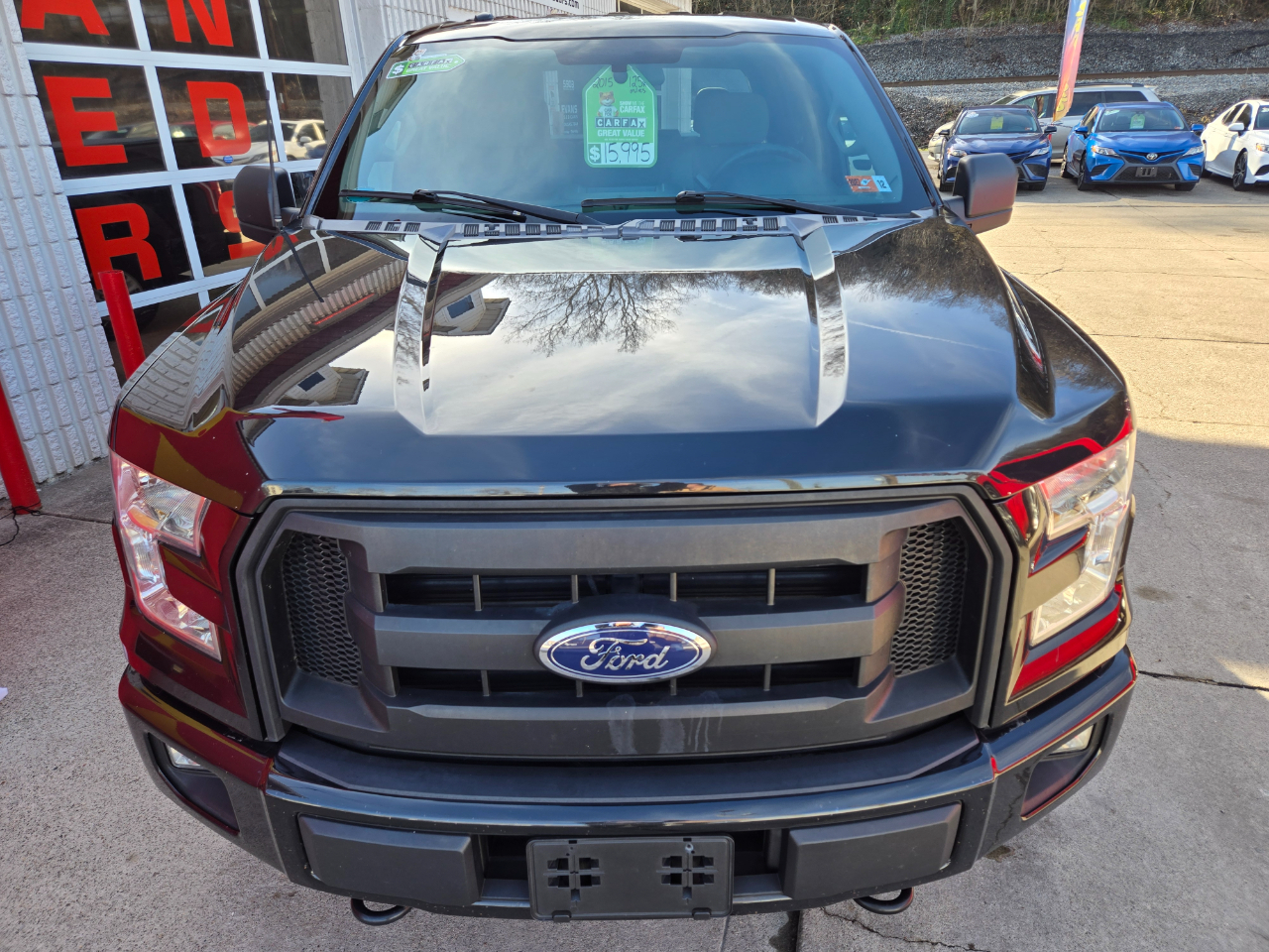 Ford F-150 XL SuperCrew 5.5-ft. Bed 4WD 2015