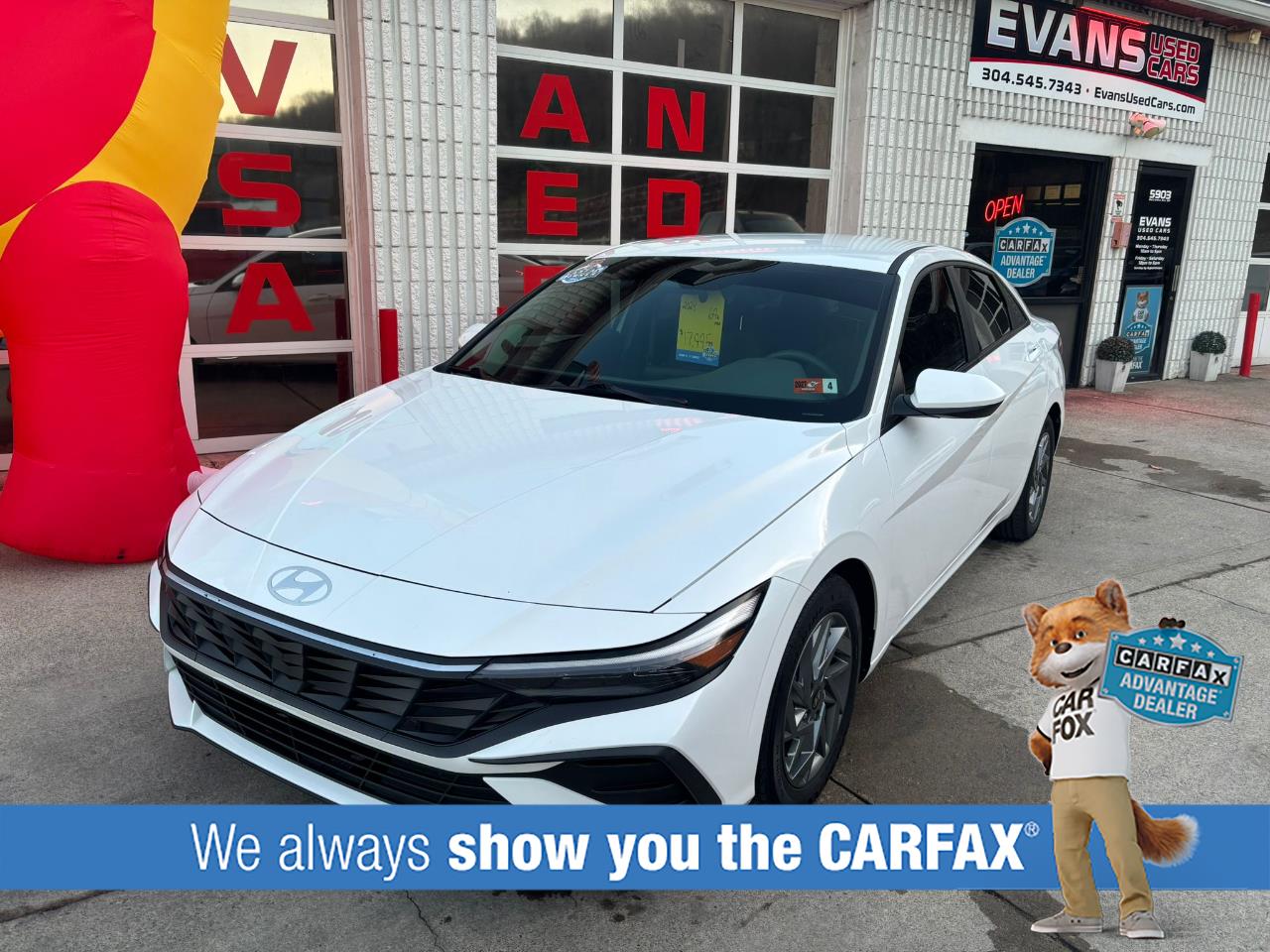 2024 Hyundai Elantra SEL's photo