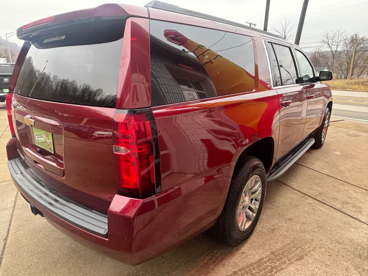 Chevrolet Suburban LT 4WD 2017