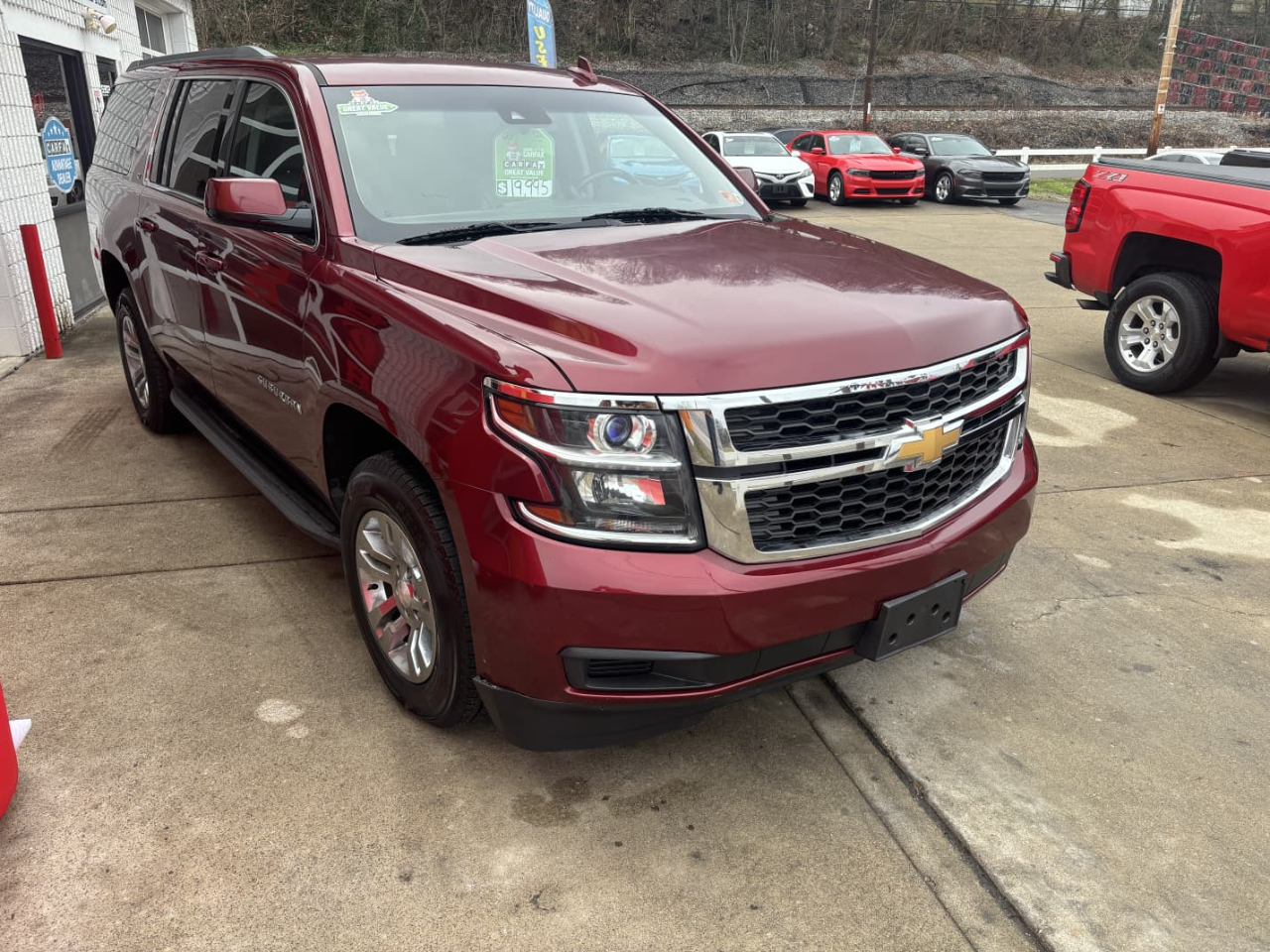 Chevrolet Suburban LT 4WD 2017