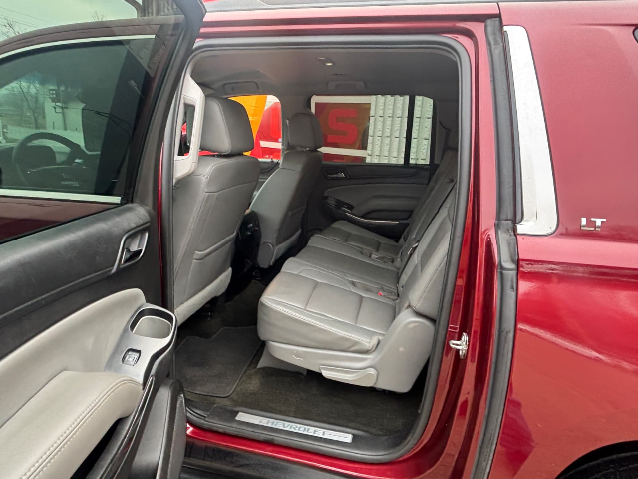 Chevrolet Suburban LT 4WD 2017