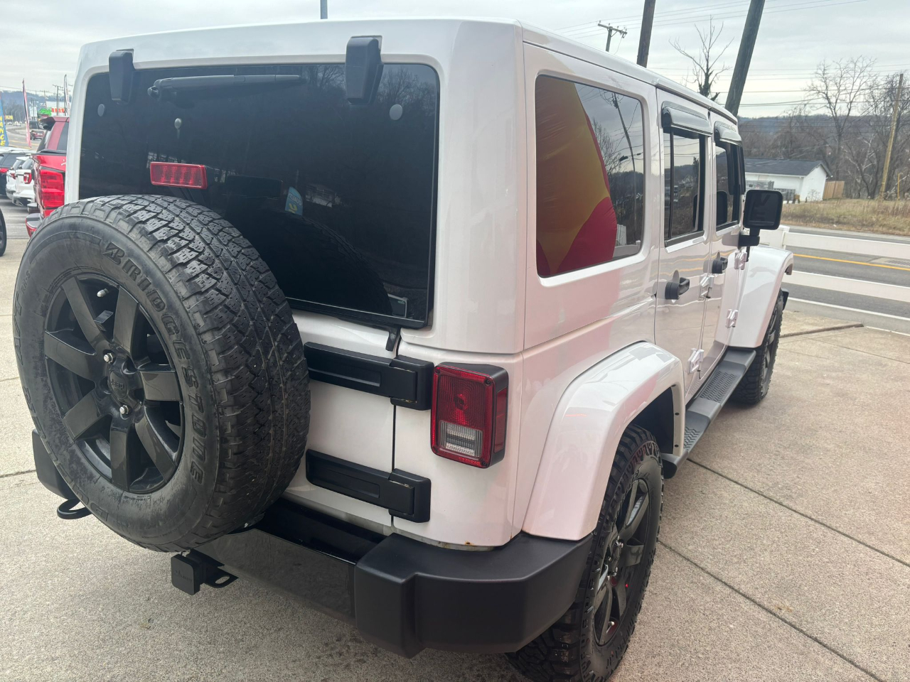 Jeep Wrangler Unlimited Sahara 4WD 2014